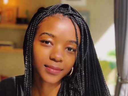 Ama Qamata is currently single.